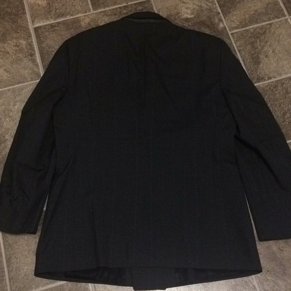 Burberry’s suit jacket